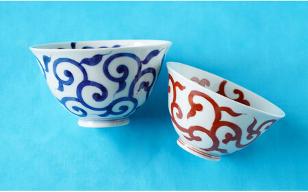 有田焼 染錦凡唐草飯碗と箸置きペアセット 【神田陶器店】器 食器 お茶碗 箸置き 唐草 お祝い ペア ギフト 贈答 食器 器 A35-690