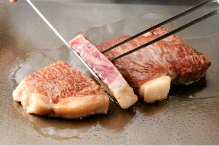 近江牛 ステーキ 食べくらべ セット ［吟］［特］［極］ 2枚ずつ 1.2kg ( 約 200g × 6枚 ) カネ吉山本 【Y073W1】 近江牛