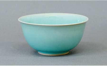 有田焼 翡翠どんぶり【梶原大敬 茂正工房】器 うつわ 和食器 食器 青磁 翡翠 青 ブルー グリーン 手作り 手仕事 ろくろ 丼 丼ぶり 親子丼 麺鉢 うどん ラーメン シンプル 電子レンジ対応 30000円 3万円 A30-786