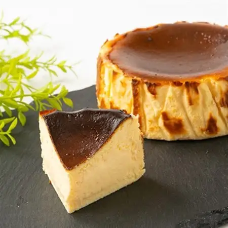 とろっとろバスクチーズケーキ_菓子・スイーツ ケーキ  _【配送不可地域：離島】【1425247】
