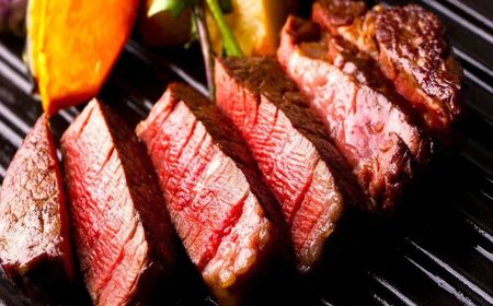 【期間 / 数量限定】倉吉産 隔月コース2026 定期便 肉 牛肉 ヒレ フルーツ スイカ 西瓜 梨 二十世紀梨 デザート 詰め合わせ