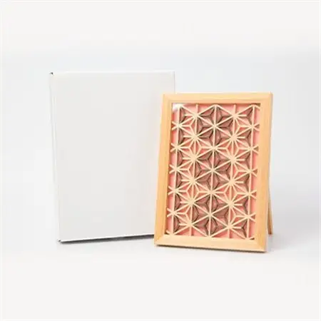 よしの組子スタンド麻の葉繋(紅梅色)_雑貨     雑貨・日用品  家具・インテリア _【1439244】