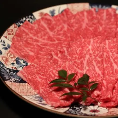 稲葉メルヘン牛(A4-A5)　しゃぶしゃぶ2種計600g(ロース300・モモ300)【配送不可地域：離島・北海道・沖縄県・東北・中国・四国・九州】【1291444】