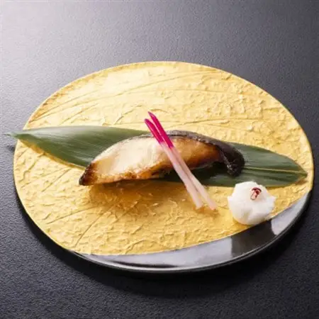 お食事処うおのぶの銀だらとポークの西京漬けセット(冷凍)_肉  豚肉   魚介・海産物   _【配送不可地域：離島】【1446155】