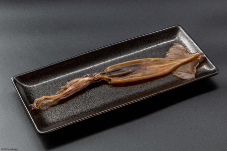 干物 丸干しいか 5～10枚 白化粧箱入り [西海水産 石川県 志賀町 AB4127]