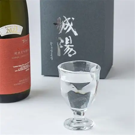 日本酒「城陽」純米大吟醸 山田錦 720ml IWC金賞受賞!飲みやすいお酒で贈答用にもおすすめ_酒・アルコール 純米大吟醸 日本酒 sake サケ_【1456149】