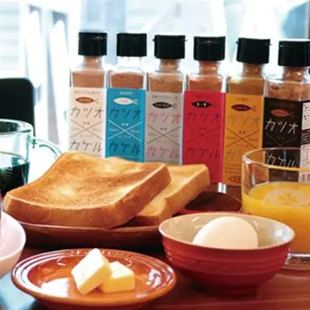【カツオ×カケル】 4本セット【うま塩・ペッパーブレンド・旨一味・スパイシーカレー】A3-64_惣菜・加工品 乾物    惣菜・加工品     調味料 だし  ダシ  魚介・海産物 カツオ 鮮魚 かつお 鰹  惣菜・加工品 魚 缶詰・瓶詰   惣菜・加工品  缶詰・瓶詰   調味料   _【配送不可地域：離島】【1166551】