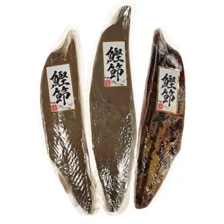 枕崎産かつおぶし「本枯鰹節」と「新さつま節」 A3-144_ かつおぶし カツオ 出汁 だし かつお節 鰹 削りたて 鹿児島県 枕崎 おかか ふりかけ お弁当 鹿児島 人気 送料無料 _【配送不可地域：離島】【1457786】