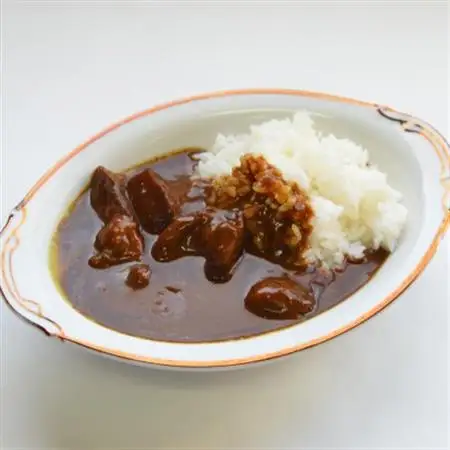 博多和牛　牛すじカレー5食セット　じっくり煮込んだバリうま!ゴロッと入ったコラーゲン♪(大牟田市)_惣菜・加工品 レトルト    惣菜・加工品 カレー  _【1462615】