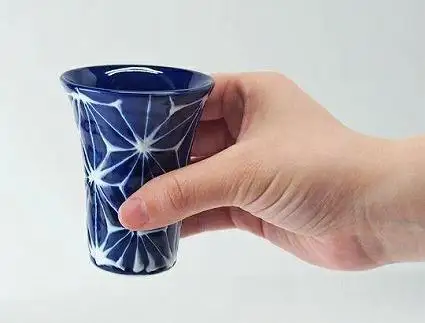 【波佐見焼】７０mlアペリティフ 琉璃 麻の葉　【西海陶器】 １　１８１３７