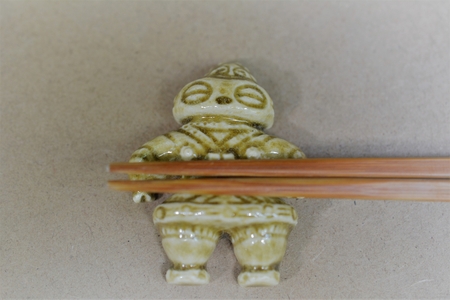 「土偶型の箸置き」５個【Ａセット】 | 土偶箸置き 縄文 工芸品 陶器 手作り 縄文 陶芸工房 雲歩窯