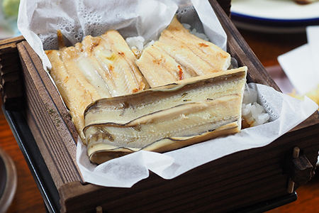 味のかん七「はかりめ（穴子）せいろセット」ペア飲食券