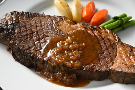 上手に焼ける！！柔らか特大サーロインステーキ 300g×3枚 計900g ｜ 国産 牛肉 肉 お肉 ステーキ 冷凍 栃木県 那須町 〔P-138〕 ※着日指定不可