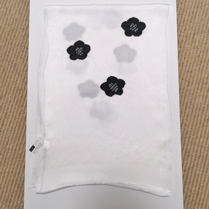 帯揚げ　輪出し　白地にブラック　和装 民芸品 工芸品 伝統技術 帯揚げ 篠原縫製