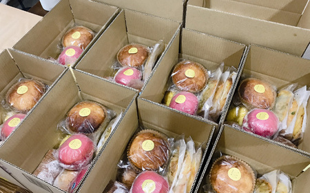 季節の野菜パンと米粉のお菓子セット