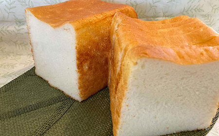 国産米粉100％の食パンと米?の天然酵母（小麦粉）五穀米入りパン ※離島への配送不可 ※着日指定不可 _EZ01