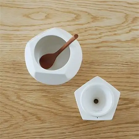 洋梨の形のシュガーポット poire 白　【ttyokzk ceramic design】_雑貨・日用品  キッチン用品 _【1096310】