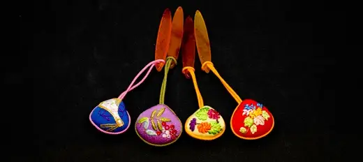 【加賀繍】（菊）帯飾り