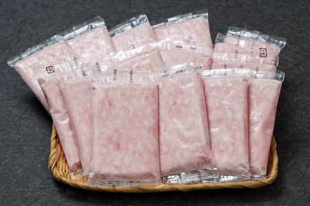 a15-692　焼津の鮪屋さんのネギトロ