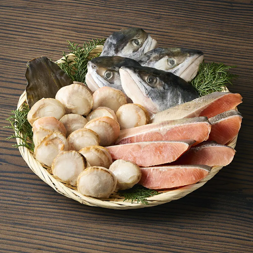簡単!知床から石狩鍋!鮭の出汁の濃さが違います! 3.4人前_惣菜・加工品 魚 鍋 なべ ナベ