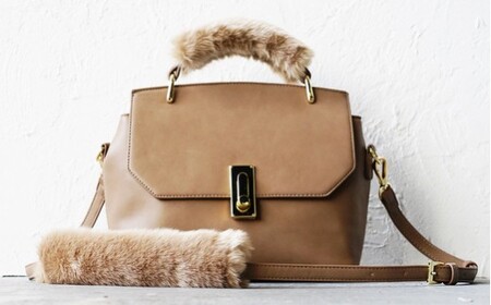 バッグの持ち手をオシャレにするファーハンドル2個セット（ベージュ・チャコールグレー） No.209-03