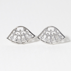 プラチナ扇形ダイヤモンドピアス 0.20ct  プラチナ900 ピアス ジュエリー アクセサリー PT900 レディース ダイヤ0.10ct×2 カラット 天然 ダイヤモンド プラチナ 宝飾 ジュエリー アクセサリー 山梨県 甲斐市 BQ-67