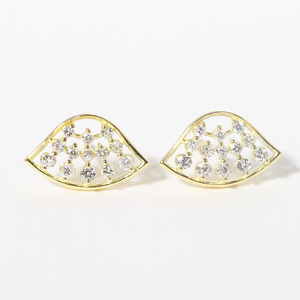 K18扇形ダイヤモンドピアス 0.20ct  ジュエリー アクセサリー K18 18金 ピアス イエローゴールド ホワイトゴールド ピンクゴールド レディース ダイヤ0.10ct×2 カラット 天然 ダイヤモンド 宝飾 ジュエリー アクセサリー 山梨県 甲斐市 BQ-68