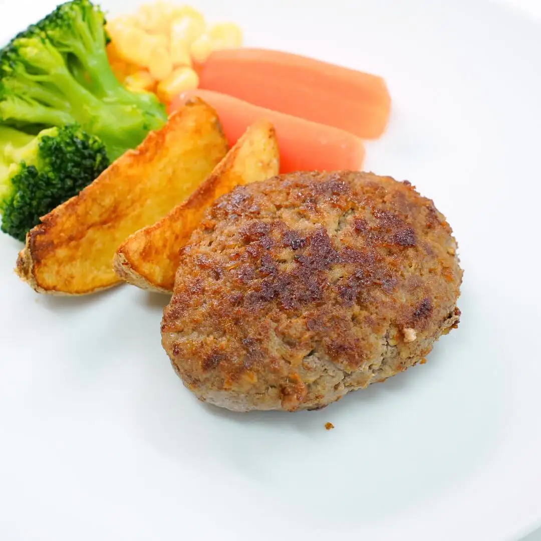 新潟県産和牛100％ハンバーグ 6コ入り ハンバーグ 挽肉ステーキ つなぎ無し 簡単調理 牛肉 肉 和牛 惣菜 ギフト お中元 お歳暮 【018S052】