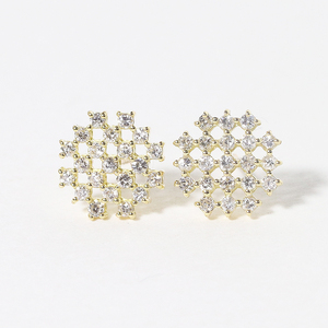 K18 シンメトリーダイヤモンドピアス 0.28ct   K18 ジュエリー アクセサリー ピアス ダイヤモンド イエローゴールド ホワイトゴールド ピンクゴールド ダイヤ0.14ct×2 カラット 天然 ダイヤモンド レディース ファッション 宝飾 ジュエリー アクセサリー 山梨県 甲斐市 BQ-75