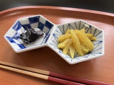伊万里焼 麻市松亀甲二品盛（青・赤） 165-H1062