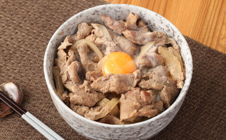 【4ヶ月定期便】 豚肉 切り落とし 約3kg(約300g×10パック)×4回 合計 約12kg 豚 肉 じごいもの豚 定期便 茨城県 神栖市