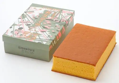 【越後家多齢堂】 カステイラ紙箱入 22×24cm