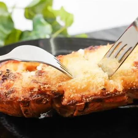 自家製ホワイトソース仕立てのロブスターテルミドール 4食セット(半身約250g×4)【配送不可地域：離島】【1487891】