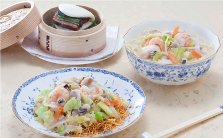【全12回定期便】具材付き！長崎ちゃんぽん・皿うどん揚麺・角煮まんじゅう詰合せ＜みろく屋＞[QBP011]