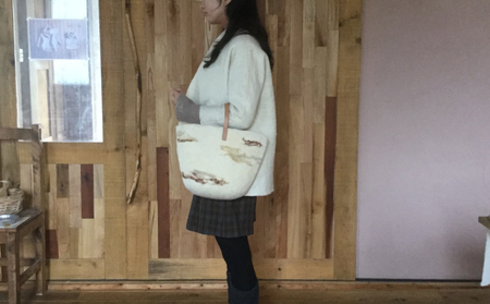ウールフェルト カゴバックS（白樺）【北海道美深】 ファッション カバン バッグ 民芸品 工芸品 