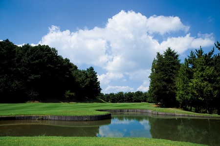 交野カントリー倶楽部 平日プレーご招待券 1名様分 [0170]