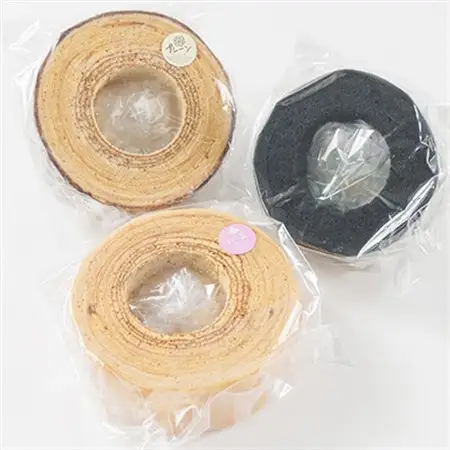 人気洋菓子店のホールバームクーヘン3種_菓子・スイーツ ケーキ    菓子・スイーツ 焼き菓子  _【配送不可地域：離島】【1438826】