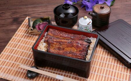ホテルコンコルド浜松 浜名湖うなぎ元城亭「鰻重（並）」ペアお食事券 
