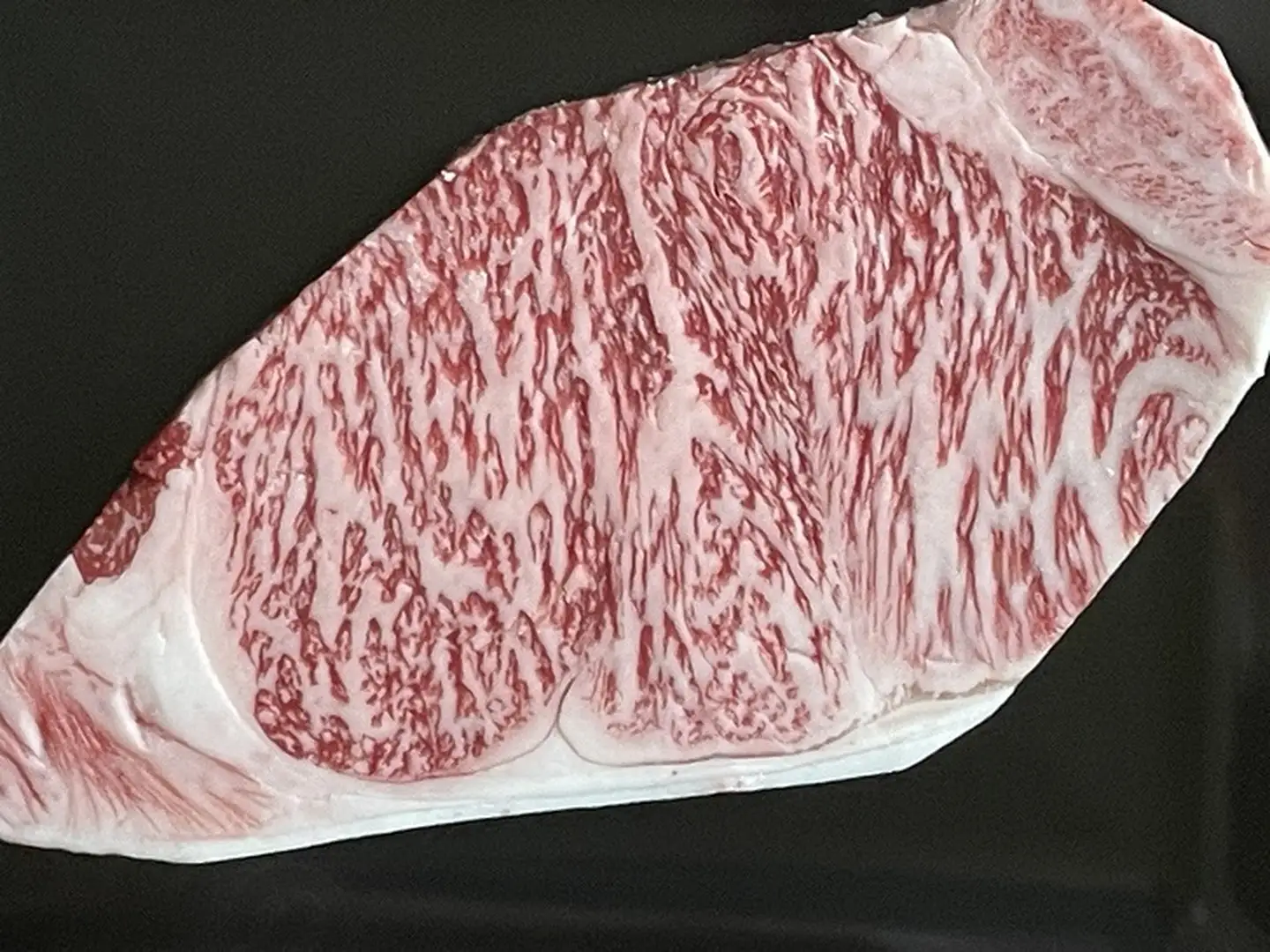 佐賀牛(A5ランクプレミアム) ロースステーキ 200g×3：B320-001