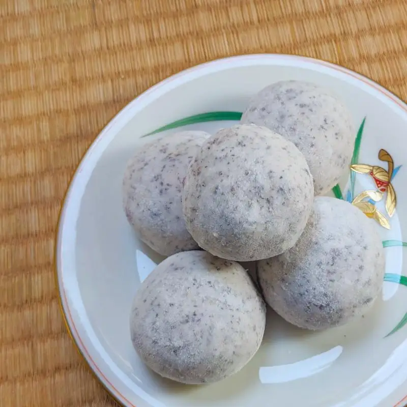 老舗餅屋さんが作るチーズ入り杵つき生丸餅(梅しそ) 18個入り
