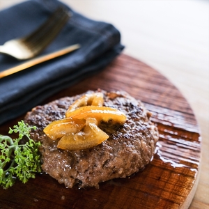 足利マール牛粗挽き生ハンバーグ20個セット【 ハンバーグ 牛 冷凍 お取り寄せ グルメ ギフト お中元 お歳暮 母の日 父の日 敬老の日 栃木県 足利市 】 F7Z-273