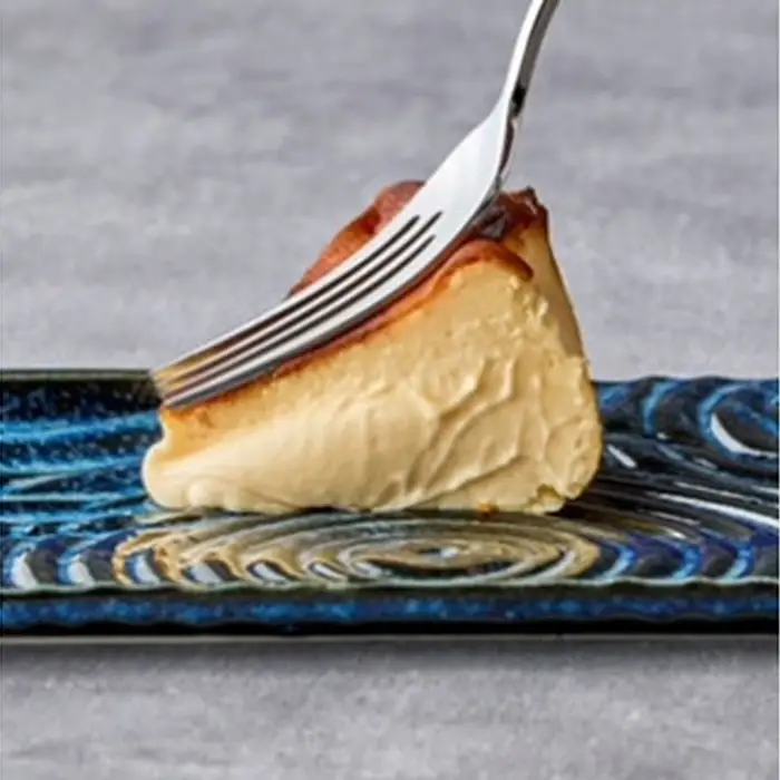 『隠れ家シェフ手作り』とろけるなめらか食感 Flavor Cake三種セット | スイーツ 洋菓子 濃厚 バスク風チーズケーキ 彩たまご 宇治抹茶 ほうじ茶 老舗製茶問屋 山政小山園 化学調味料 保存料 着色料 香料無添加 グルテンフリー ギフト ご褒美 プレゼント 贈答 埼玉県 越谷市