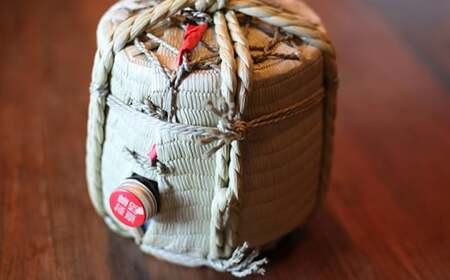 鷲の尾 菰樽 上撰 1800ml ／ 日本酒 樽 地酒 おさけ さけ アルコール お取り寄せ お取寄せ 取寄せ sake 東北 ご当地 お土産 おみやげ 家飲み 宅飲み 手土産 プレゼント 飲み会 おいしい 贈り物 おすすめ オススメ わしの尾 【澤口酒店】