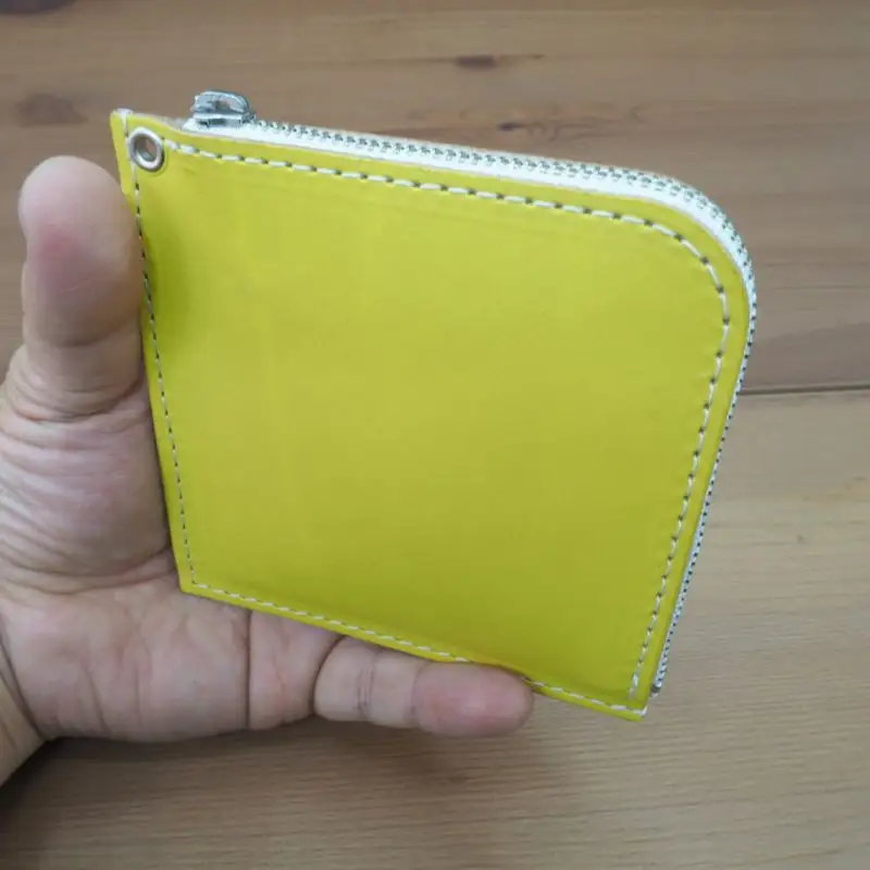 財布 プチウォレット 【イエロー】 革 ( 縦約11cm × 横約11cm × 厚さ約1.0cm )【lfco0004-1】