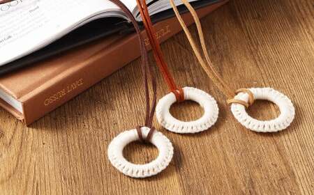 コットン糸の メガネホルダー 1個 ハンドメイド 眼鏡 眼鏡ホルダー めがね コットン オシャレ 雑貨 小物 手芸 日用品