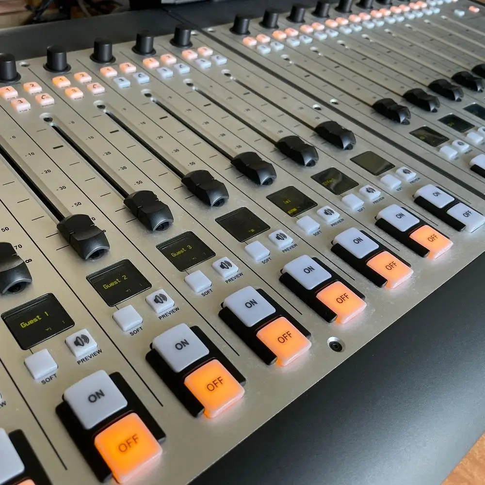 南紀白浜のコミュニティFM放送局「ビーチステーション」 ラジオ番組 30分 出演権