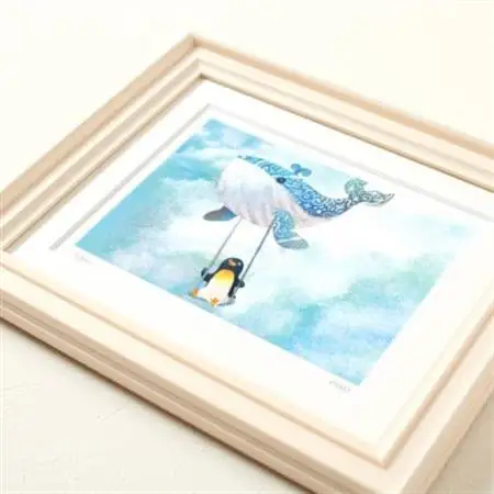 イラスト作家「菜生」アートフレーム〈くじらのブランコ気球〉ペンギン_雑貨・日用品  家具・インテリア _【1508172】