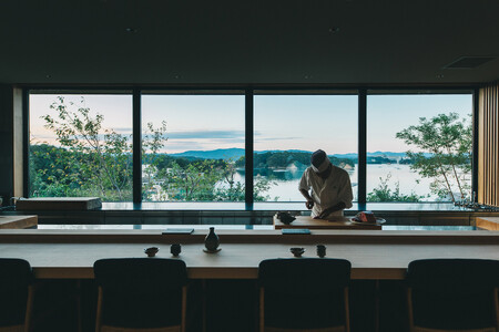伊勢志摩 MOKU ISESHIMA ペア宿泊券(1泊2食付) 1日1組限定  旅行 観光 限定 オーベルジュ 鮨 伊勢 志摩 おすすめ 人気  旅行券 宿泊券 チケット クーポン 貸切 サウナ 高級 離島  