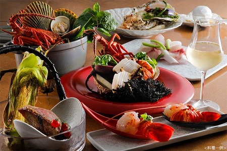 【ご褒美ペア宿泊券】志摩で美食・美酒・癒しのひとときを／伊勢志摩 伊勢 志摩 三重 旅行 旅行券 ペア宿泊券 旅行チケット チケット 記念日 泊まる 食べる いせ しま 1泊2食 温泉 宿 美食 いせ しま ホテル 癒し 夫婦 カップル くつろぎ 観光 33万円 三十三万円 330000円記念