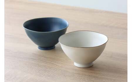 有田焼 ペア茶碗セット ルリマット&ミスト錆 ご飯茶碗【山忠】ごはん茶碗 ライスボウル ボウル 食器 器 うつわ 軽量 シンプル モダン おしゃれ マット ブルー ホワイト 小ぶり 2個セット 夫婦茶碗 結婚祝い ギフト  A22-58
